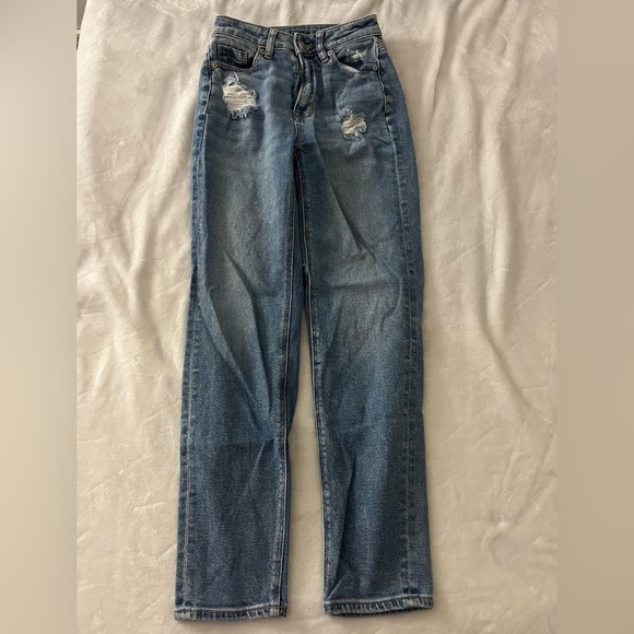 American Eagle Ripped Mom Jeans - Picture 1 of 3